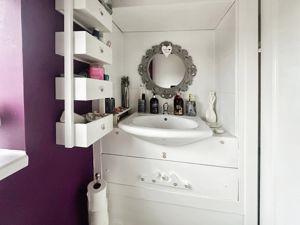 Bathroom- click for photo gallery